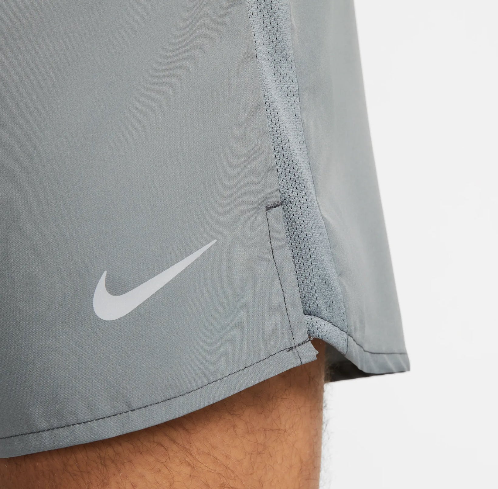 Nike Challenger Shorts Grey