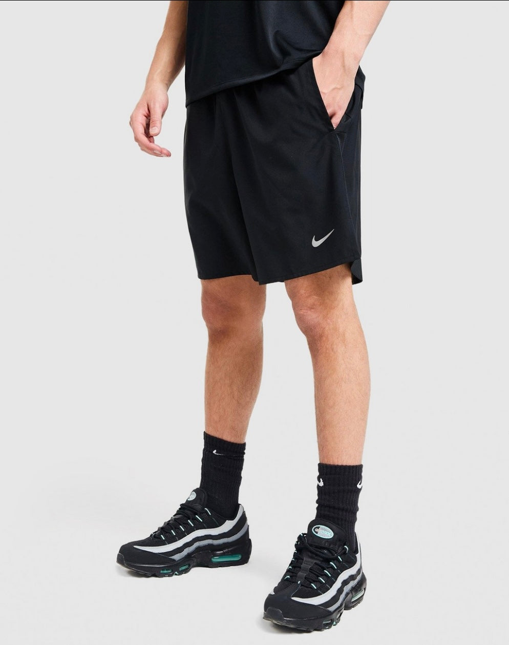 Nike Challenger Shorts Black
