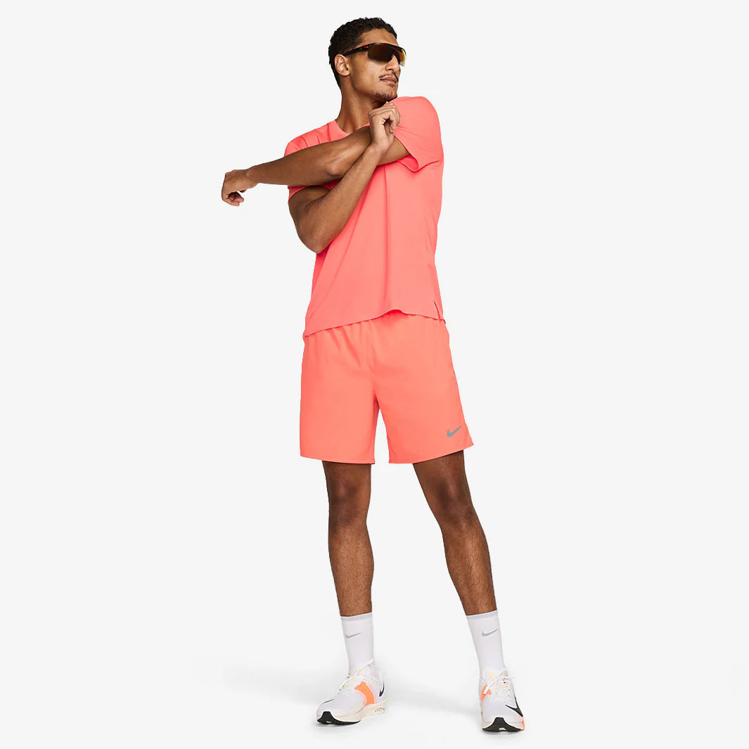 Nike Challenger Shorts Peach